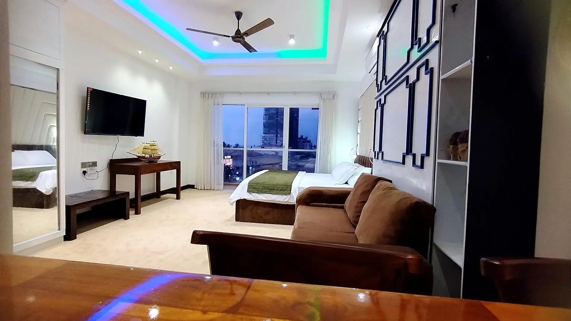 Apartment Ozean Infinity Luxury Condos By Ocean Breeze Negombo Sri Lanka