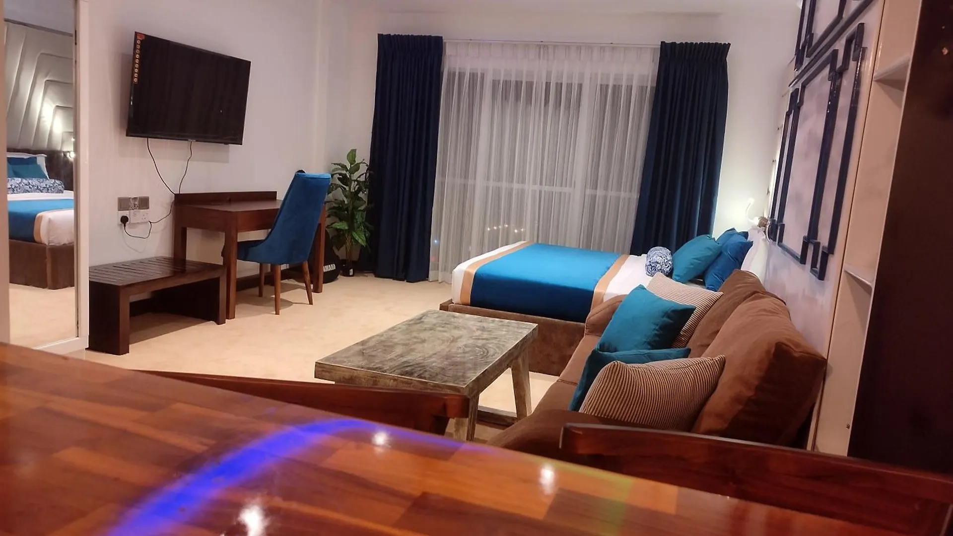 Ozean Infinity Luxury Condos By Ocean Breeze Negombo Sri Lanka