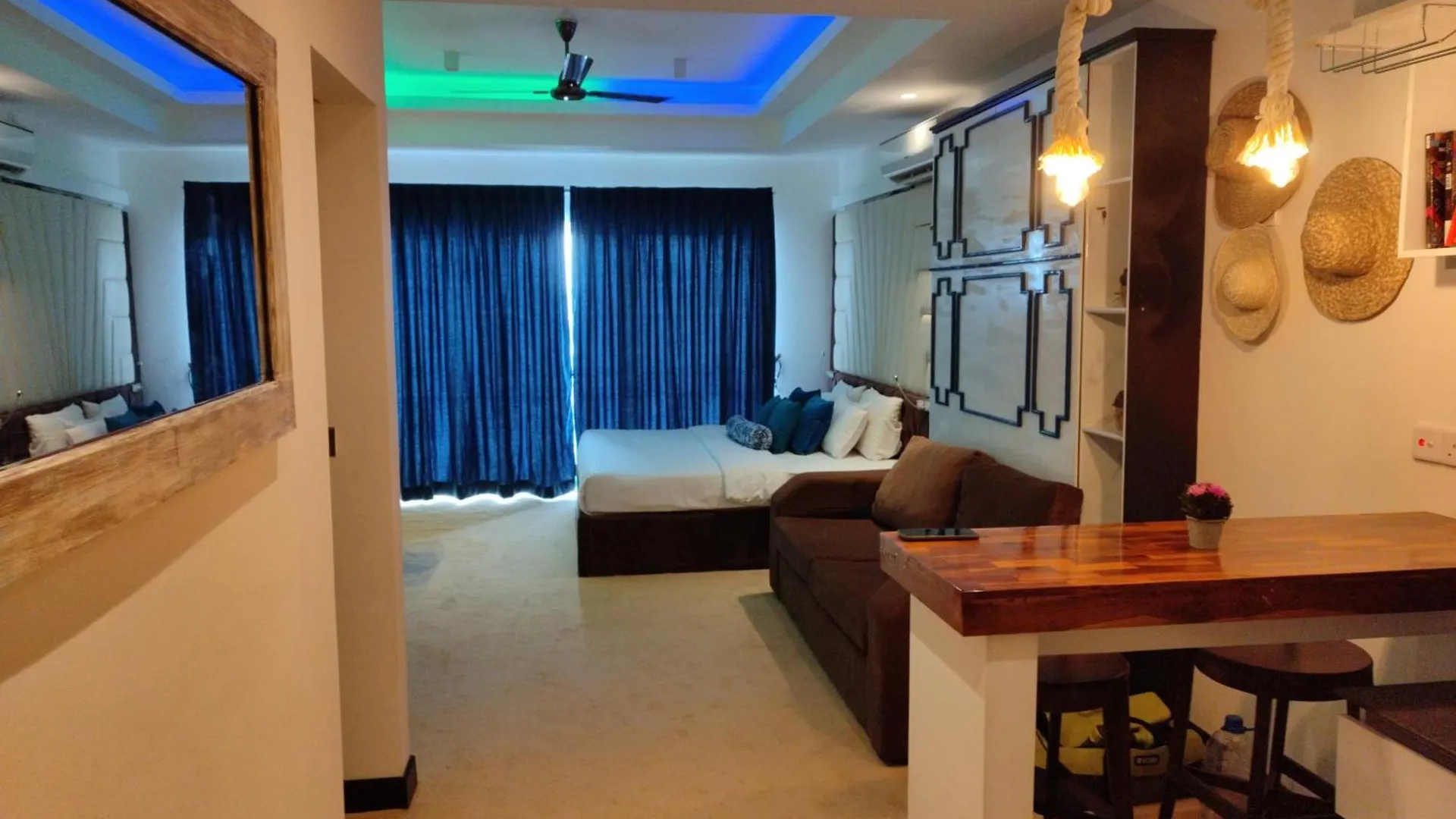 Ozean Infinity Luxury Condos By Ocean Breeze Negombo 0*,