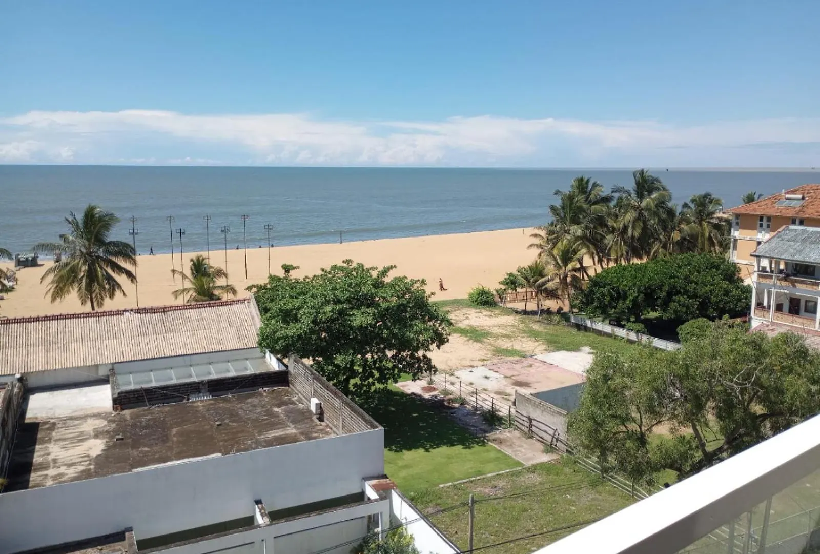 Ozean Infinity Luxury Condos By Ocean Breeze Negombo Apartment